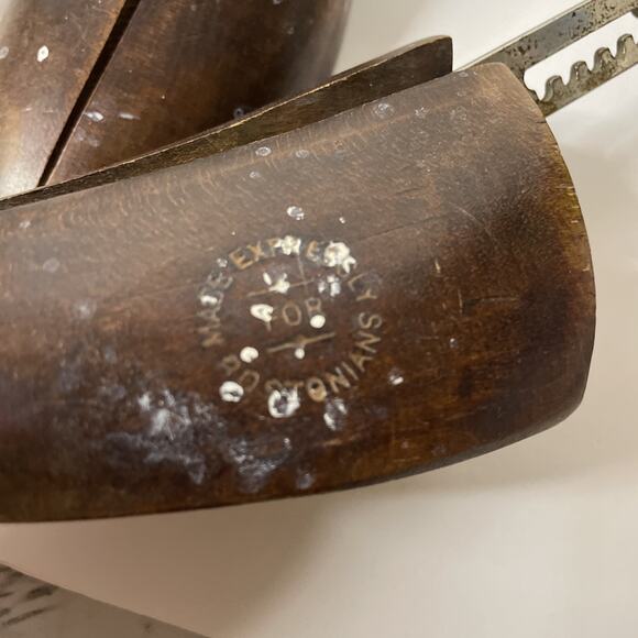 Adjustable (1 Set)Wood Shoe Tree Stretcher & Metal Ekco Lot Vintage Shoes 4 Sets - Picture 4 of 7